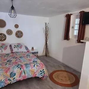 Studio En Camargue Apartamento