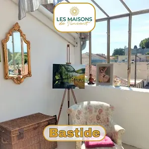 Hébergement de vacances Magnifique Maison De 230 M2 Face à La Tour Luma Vacances-arles Camargue, Arles